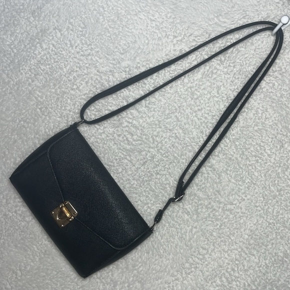 Crossbody Purse - Picture 6 of 14